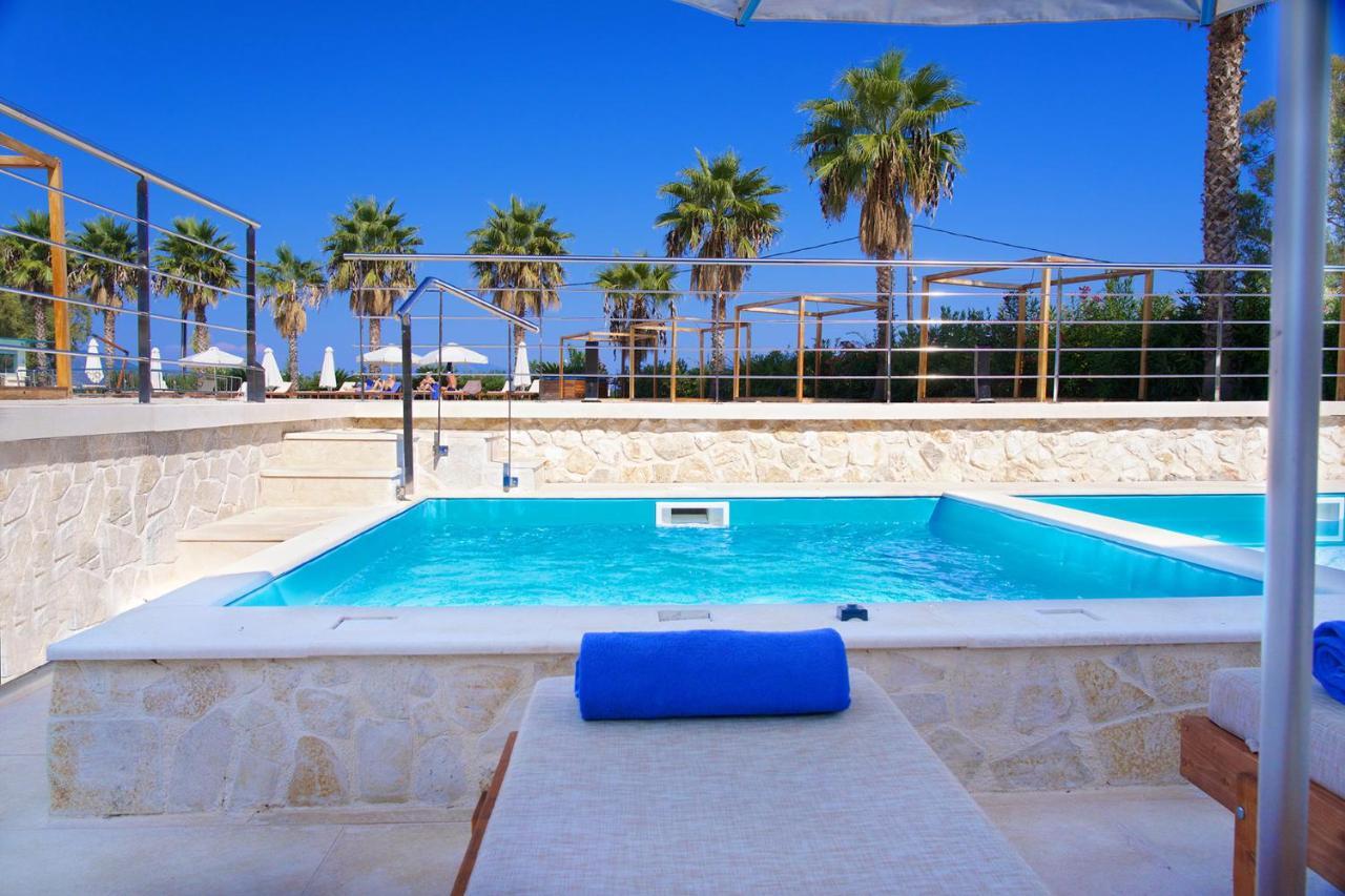 Ionian Emerald Resort Каравомилос Стая снимка