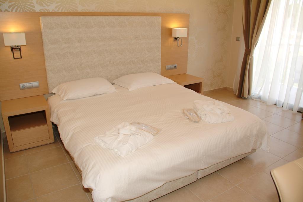 Ionian Emerald Resort Каравомилос Екстериор снимка