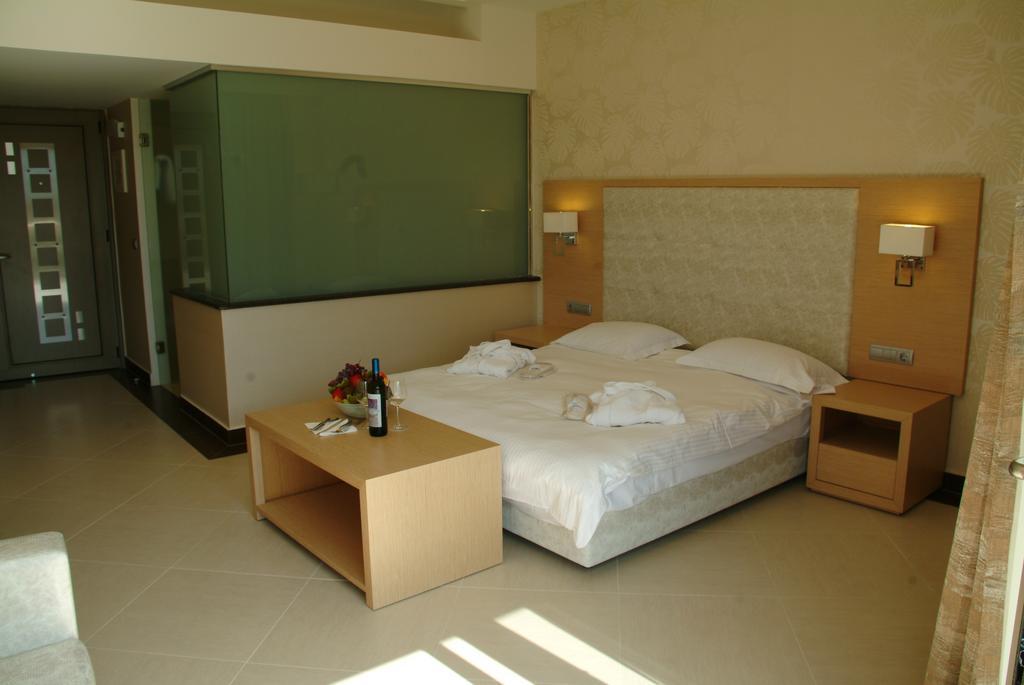Ionian Emerald Resort Каравомилос Екстериор снимка