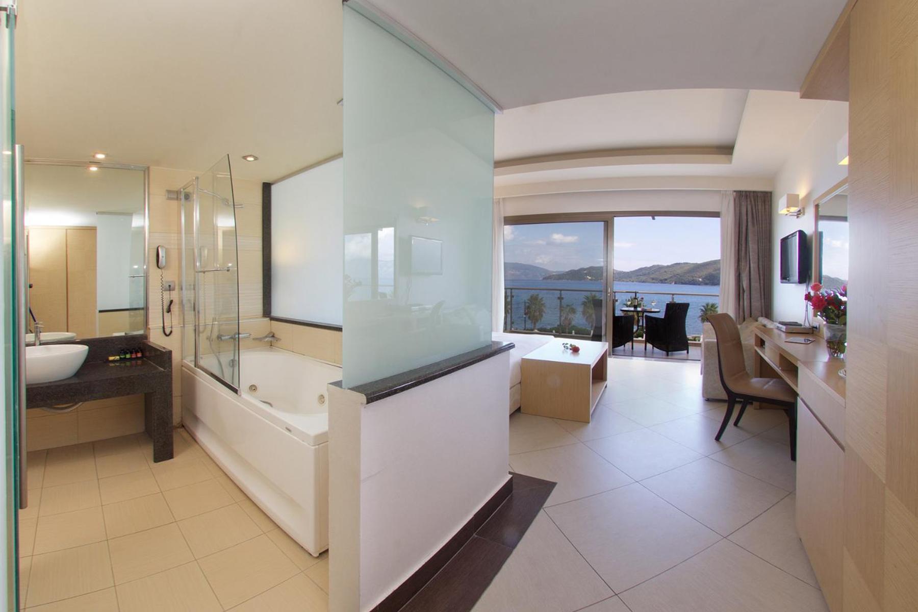 Ionian Emerald Resort Каравомилос Стая снимка