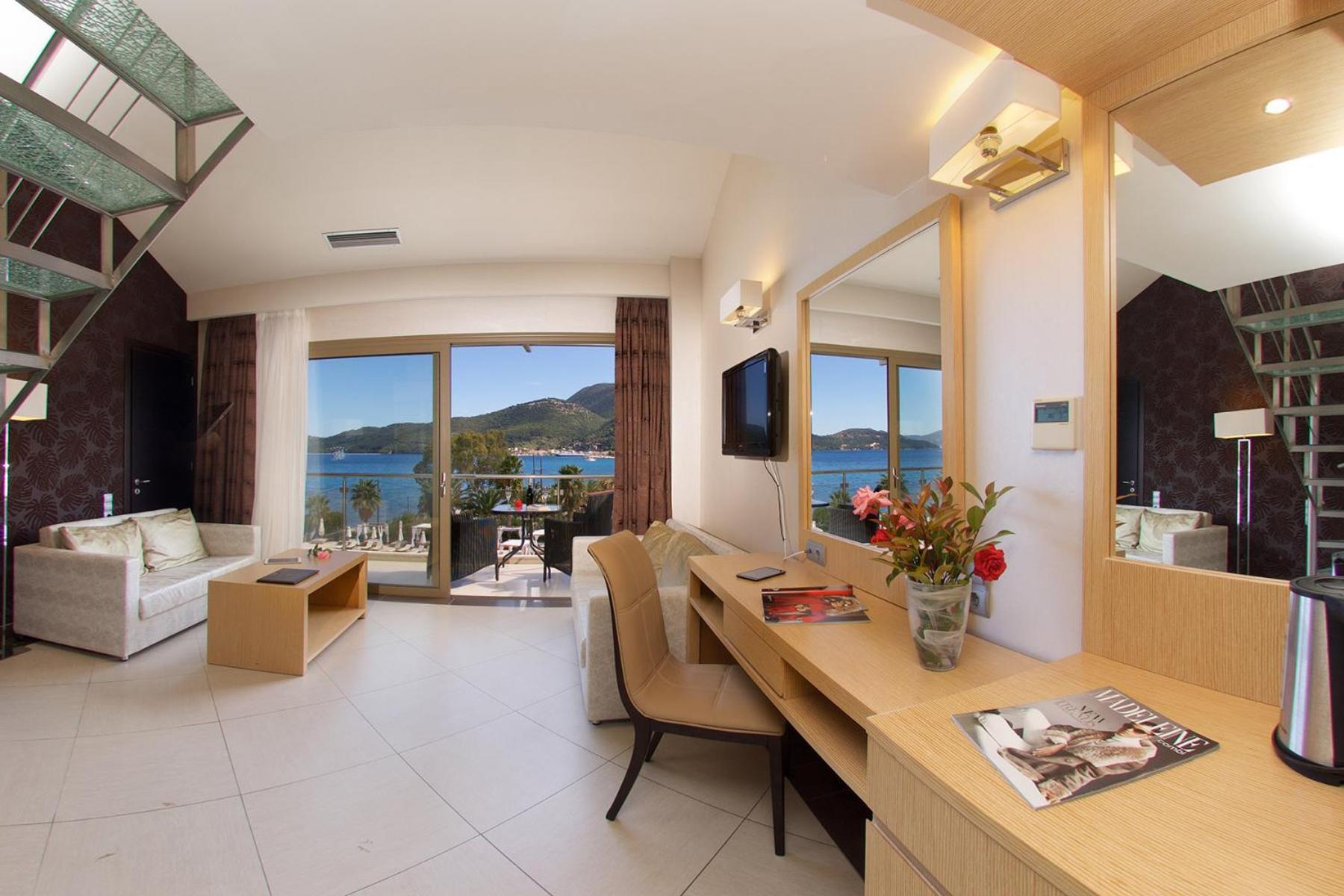 Ionian Emerald Resort Каравомилос Стая снимка